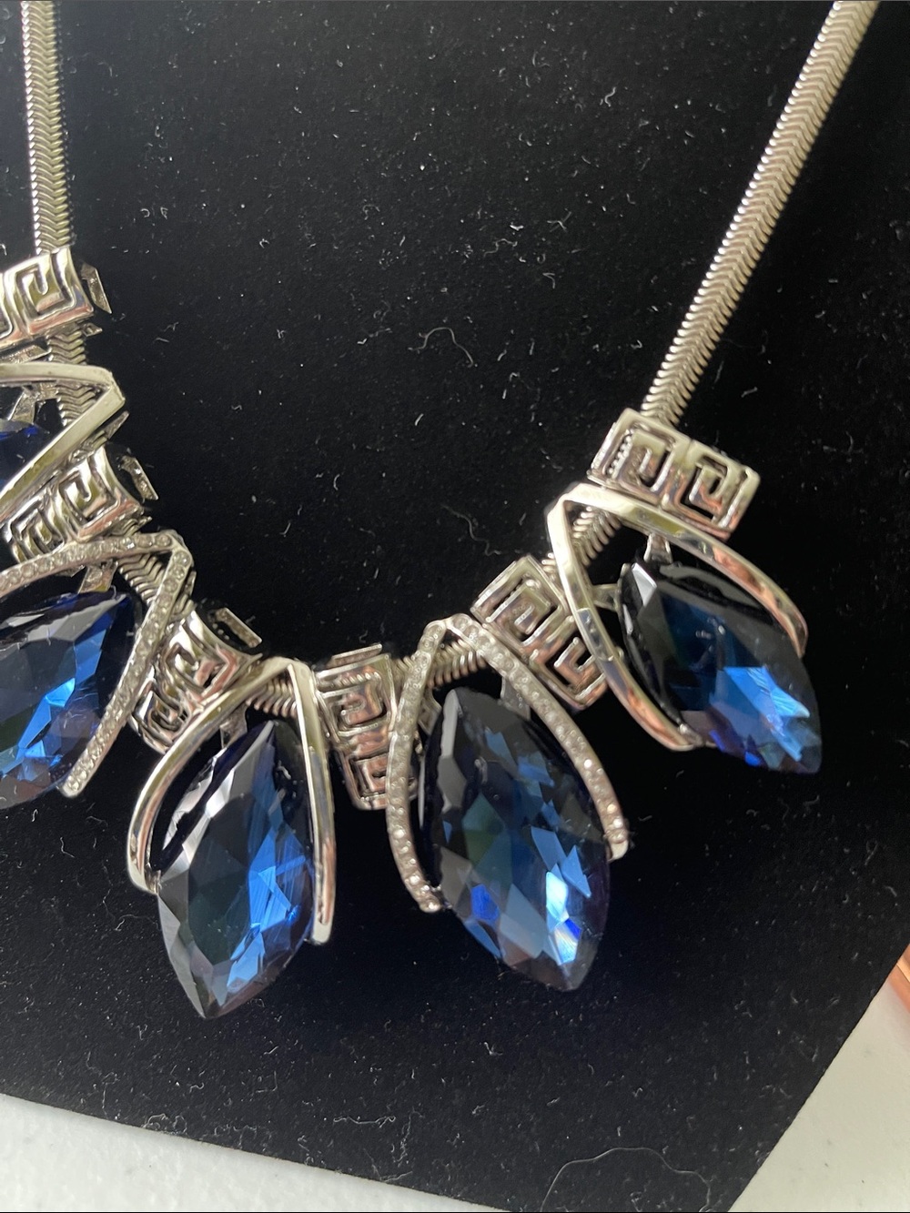 Elegant, striking Silver Necklace with Sapphire Blue Marquise Crystals
